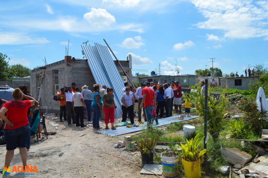 Inicia alcalde Evaristo Lenin Perez programa de Mejoramiento de Vivienda 