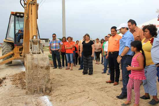 Inicia alcalde Lenin Pérez obra de drenaje en colonia:”Nueva Jerusalén” 