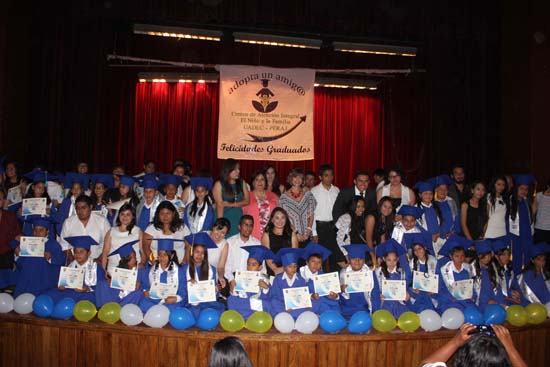 Se Gradúa Generación 2014-2015 de UA de C- PERAJ “Adopta un Amigo” Unidad Saltillo