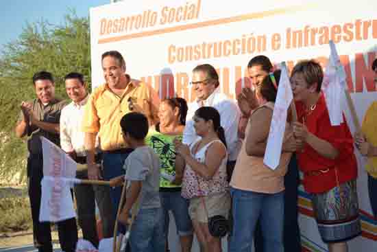 Inicia Lenin Pérez construcción de red de drenaje en colonia “5 de Mayo” 