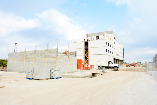 ALCALDE SUPERVISA LA CONSTRUCCIÓN DEL HOTEL HAMPTON INN 