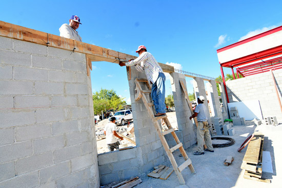 AVANZA CONSTRUCCIÓN DE INFRAESTRUCTURA SOCIAL 