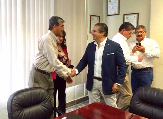 Celebra alcalde Lenin Pérez convenio para realización de Atlas de Riesgo 