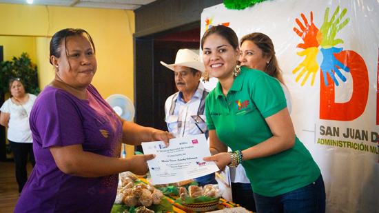 Clausura DIF Rosita curso de Dulces Regionales 