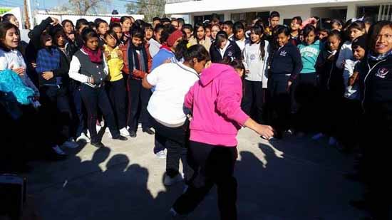  Intensifican la campaña “Ni Un Joven Más” en 25 planteles educativos 