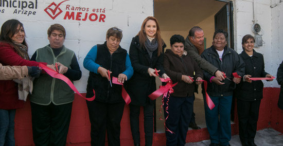 Rehabilitan centro comunitario en la colonia Blanca Esthela 