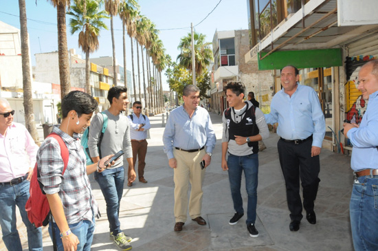 Supervisan Rubén Moreira y Miguel Riquelme avances del Paseo Morelos y Teleférico en Torreón 