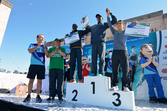 GRAN PARTICIPACIÓN EN CARRERA DEL AGUA 5 Y 10 KILÓMETROS PIEDRAS NEGRAS 