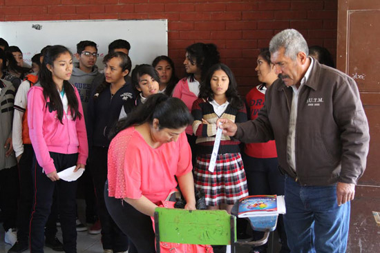  Realizan operativo Mochila Sana y Segura en 16 planteles de secundaria 