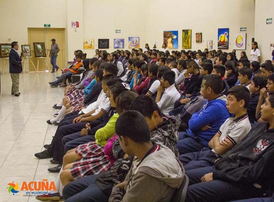 Motivan a jóvenes estudiantes a fincar desde hoy su futuro 