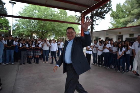 Premia Isidro a Secundaria 3 