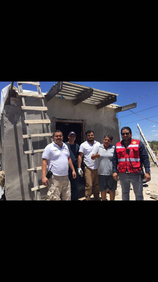 Apoya Protección Civil a la instalación de láminas para reparación de techos en La Esperanza y Lupita Murgía 