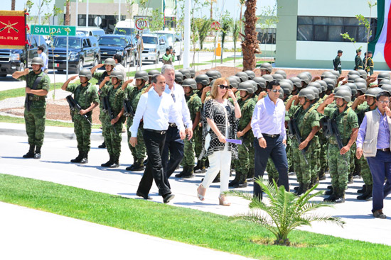 PRESIDENTE DE LA REPÚBLICA INAUGURA CUARTEL DEL XII REGIMIENTO DE CABALLERÍA MOTORIZADO 