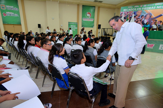 ALCALDE DESTACA INCREMENTO DE INFRAESTRUCTURA EDUCATIVA 