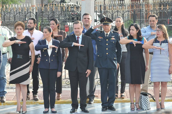 Honran a Fray Juan Larios por su aniversario luctuoso 