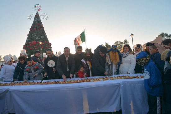 DISFRUTAN TRADICIONAL FESTEJO DEL DÍA DE REYES CON GRAN CONCIERTO, ROSCA MONUMENTAL Y JUEGOS MECÁNICOS GRATUITOS 