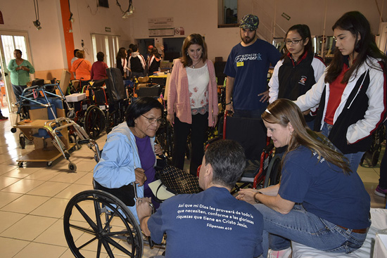 Arranca brigada del DIF y Ruedas de Esperanza en el Centro Comunitario San Antonio 