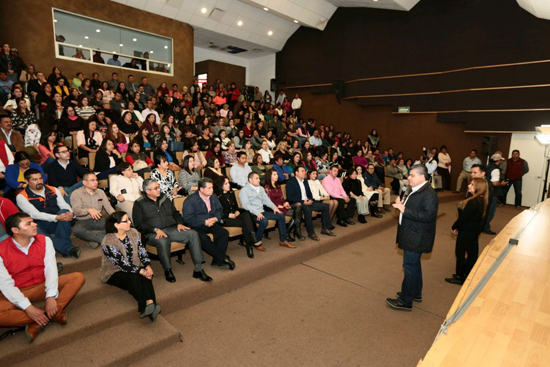 Trabajará DIF Coahuila con una gran sensibilidad por quienes más lo necesitan: Marcela Gorgón de Riquelme 