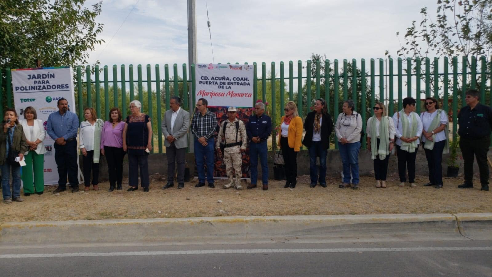 CON ALEGRE FESTIVAL, DEVELACIÓN DE MONUMENTO Y PLANTACIÓN DE JARDÍN POLINIZADOR DIERON LA BIENVENIDA A LA MARIPOSA MONARCA