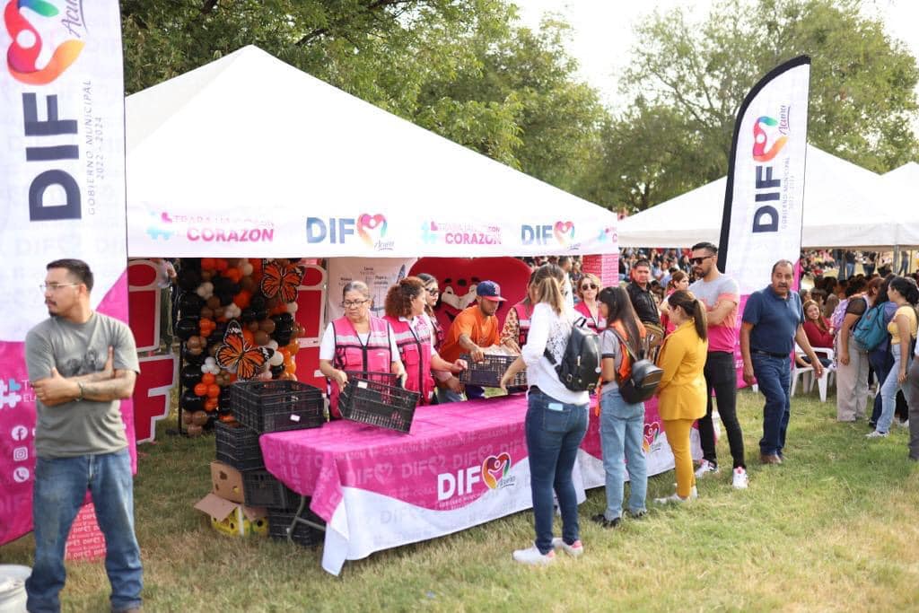 CON ALEGRE FESTIVAL, DEVELACIÓN DE MONUMENTO Y PLANTACIÓN DE JARDÍN POLINIZADOR DIERON LA BIENVENIDA A LA MARIPOSA MONARCA