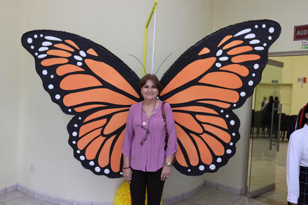 CON ÉXITO REALIZARON CONCURSOS DE ORATORIA, MANUALIDADES Y MARCOS DE BIENVENIDA A LA MARIPOSA MONARCA