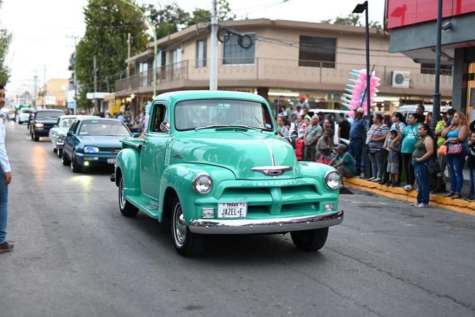 DISFRUTAN LOS ACUÑENSES LA 63 EDICIÓN DEL DESFILE DE LA AMISTAD E INAUGURACIÓN DEL FESTIVAL DE LAS ARTES MANUEL ACUÑA 2023