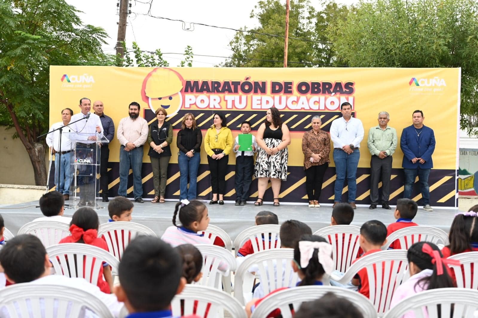 GARANTIZAN A ALUMNOS DE LA ESCUELA PRIMARIA ANSELMA VITELA DE BÓSQUEZ HIGIENE Y SANEAMIENTO CON OBRA DE REHABILITACIÓN DE MÓDULOS SANITARIOS