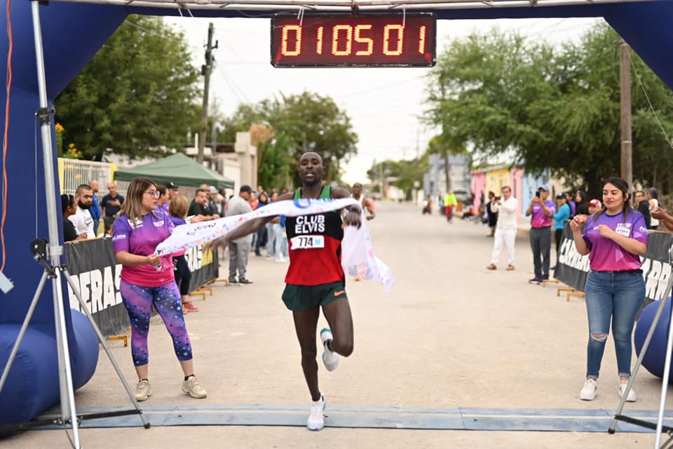 PARTICIPAN 1,030 CORREDORES EN LA OCTAVA EDICIÓN DE LA CARRERA DEL AGUA Y LA AMISTAD, CON UNA BOLSA DE 200 MIL PESOS EN PREMIOS