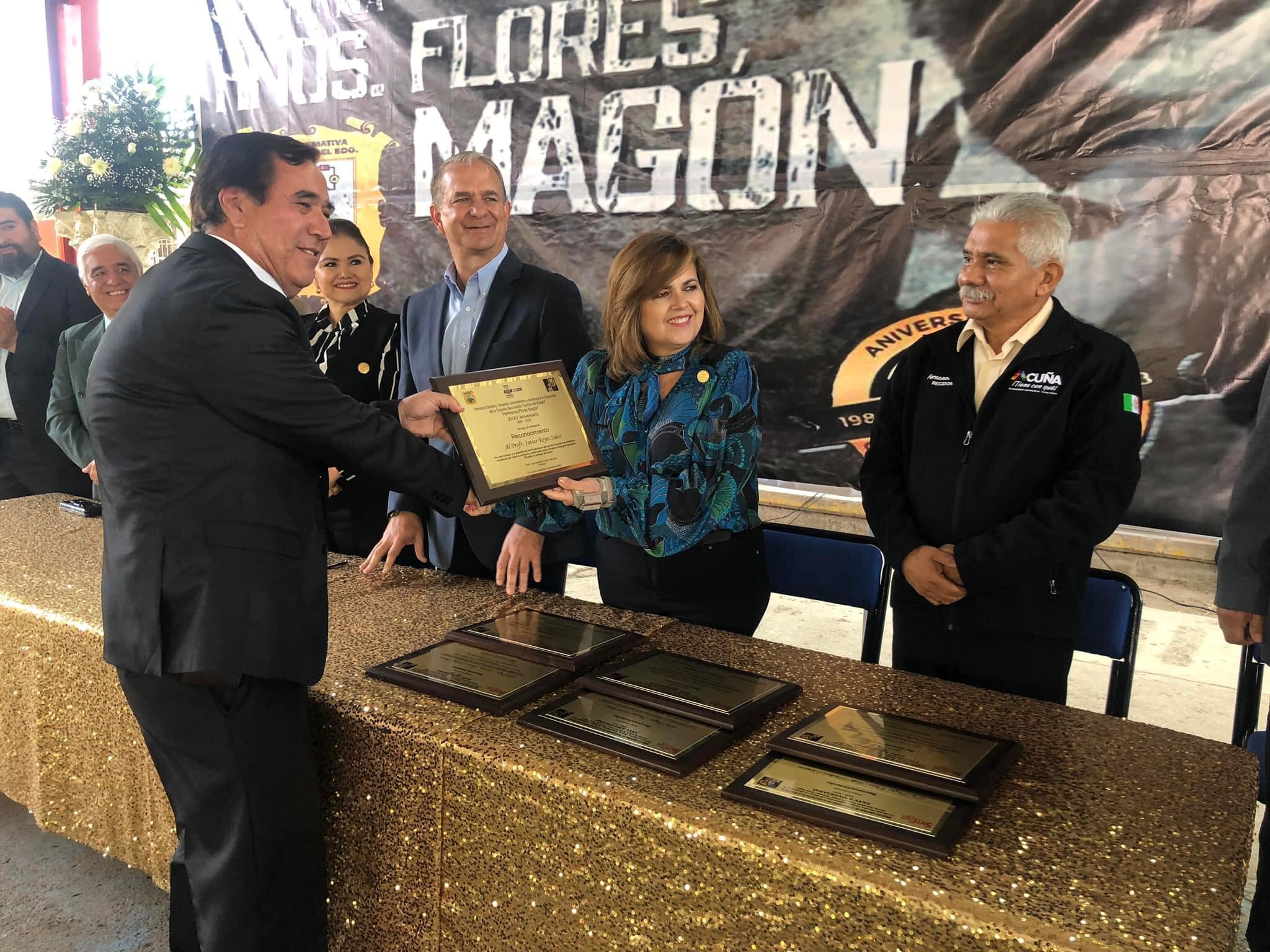 Celebración de Tres Décadas y Media de Excelencia Educativa: La Escuela Secundaria Técnica Del Estado Hermanos Flores Magón T.M.