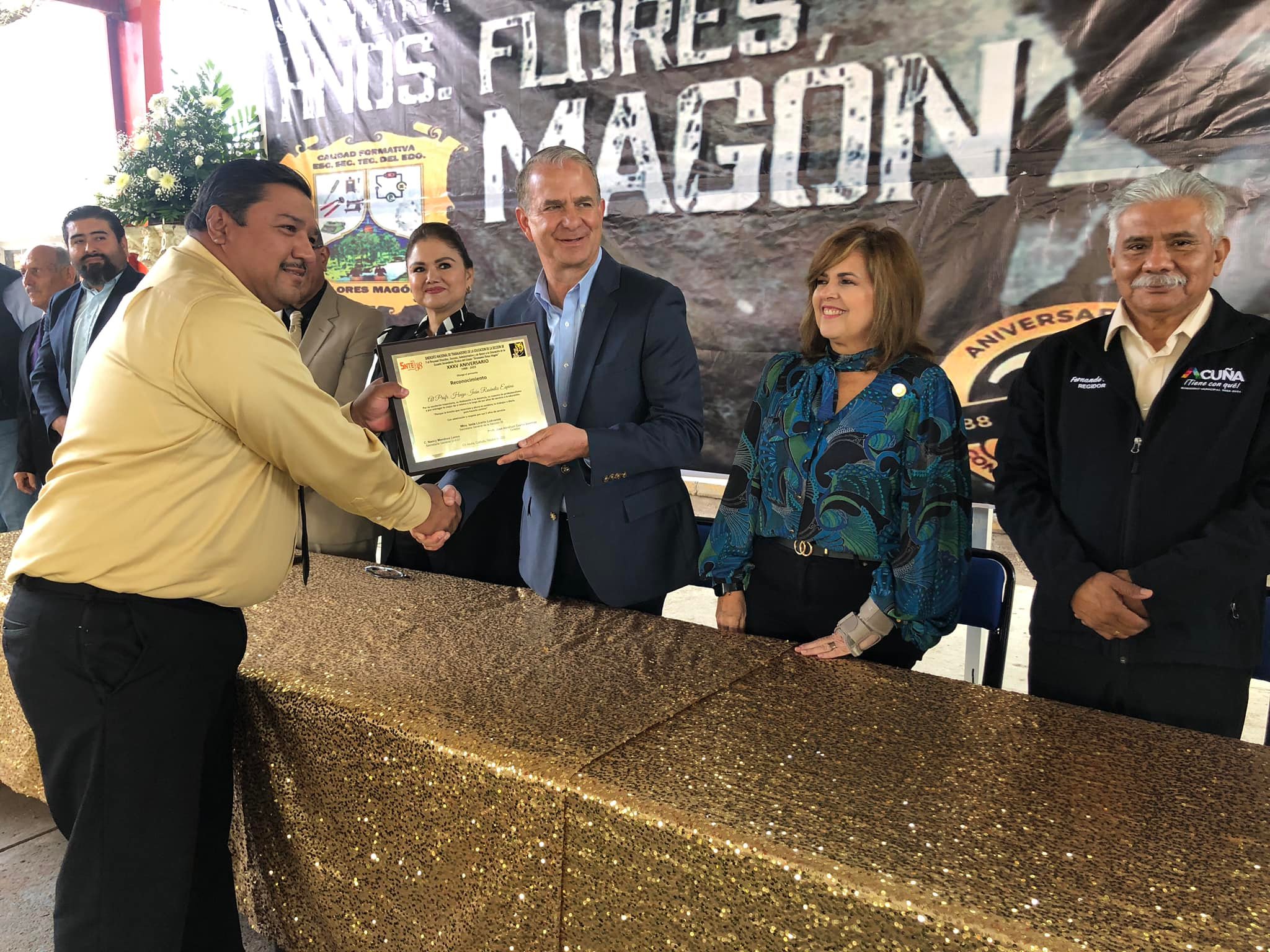 Celebración de Tres Décadas y Media de Excelencia Educativa: La Escuela Secundaria Técnica Del Estado Hermanos Flores Magón T.M.