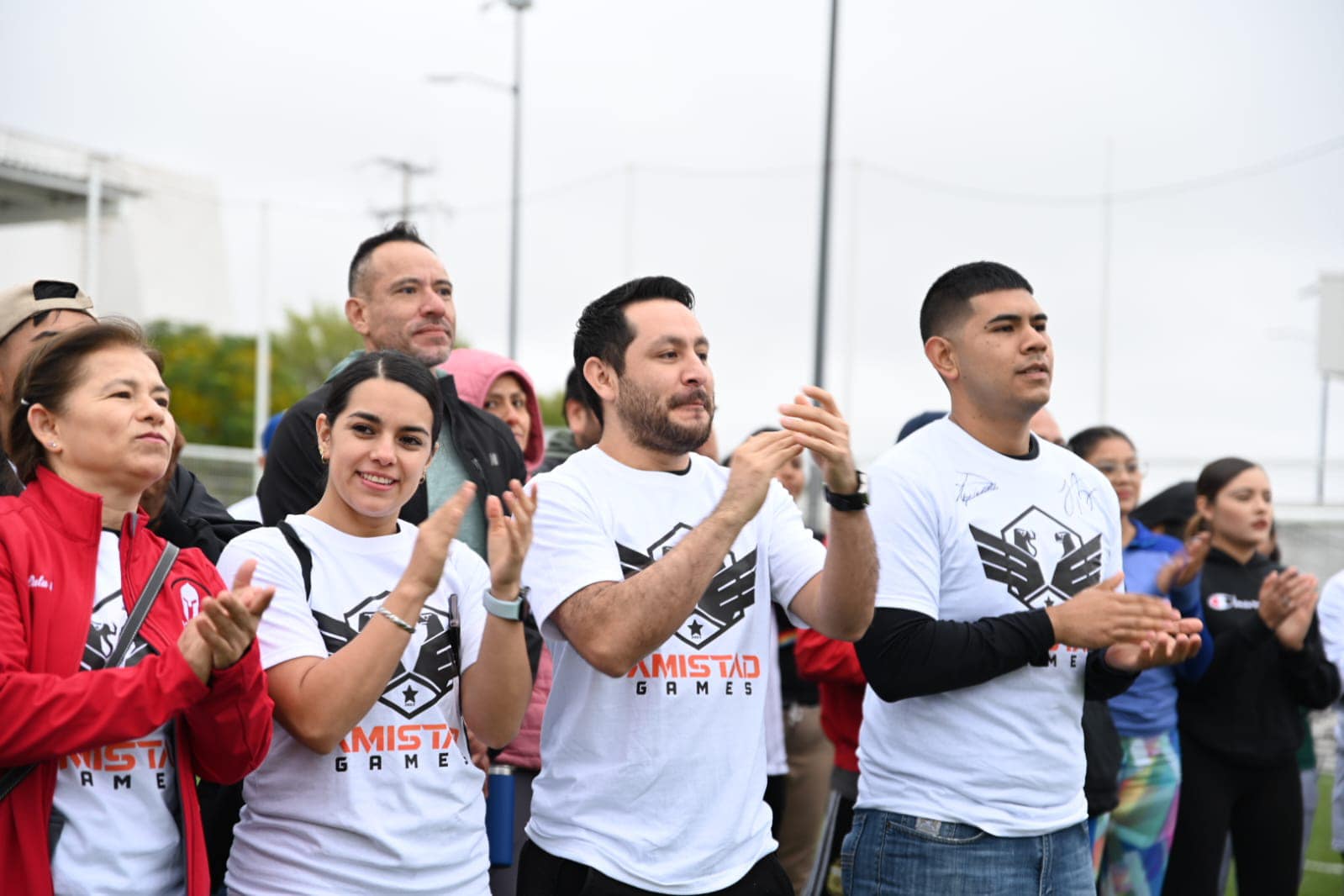 DESTACADOS ATLETAS PRESENTAN EXHIBICIÓN DE CROSSFIT