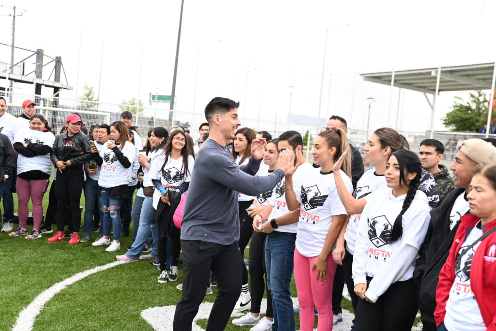 DESTACADOS ATLETAS PRESENTAN EXHIBICIÓN DE CROSSFIT