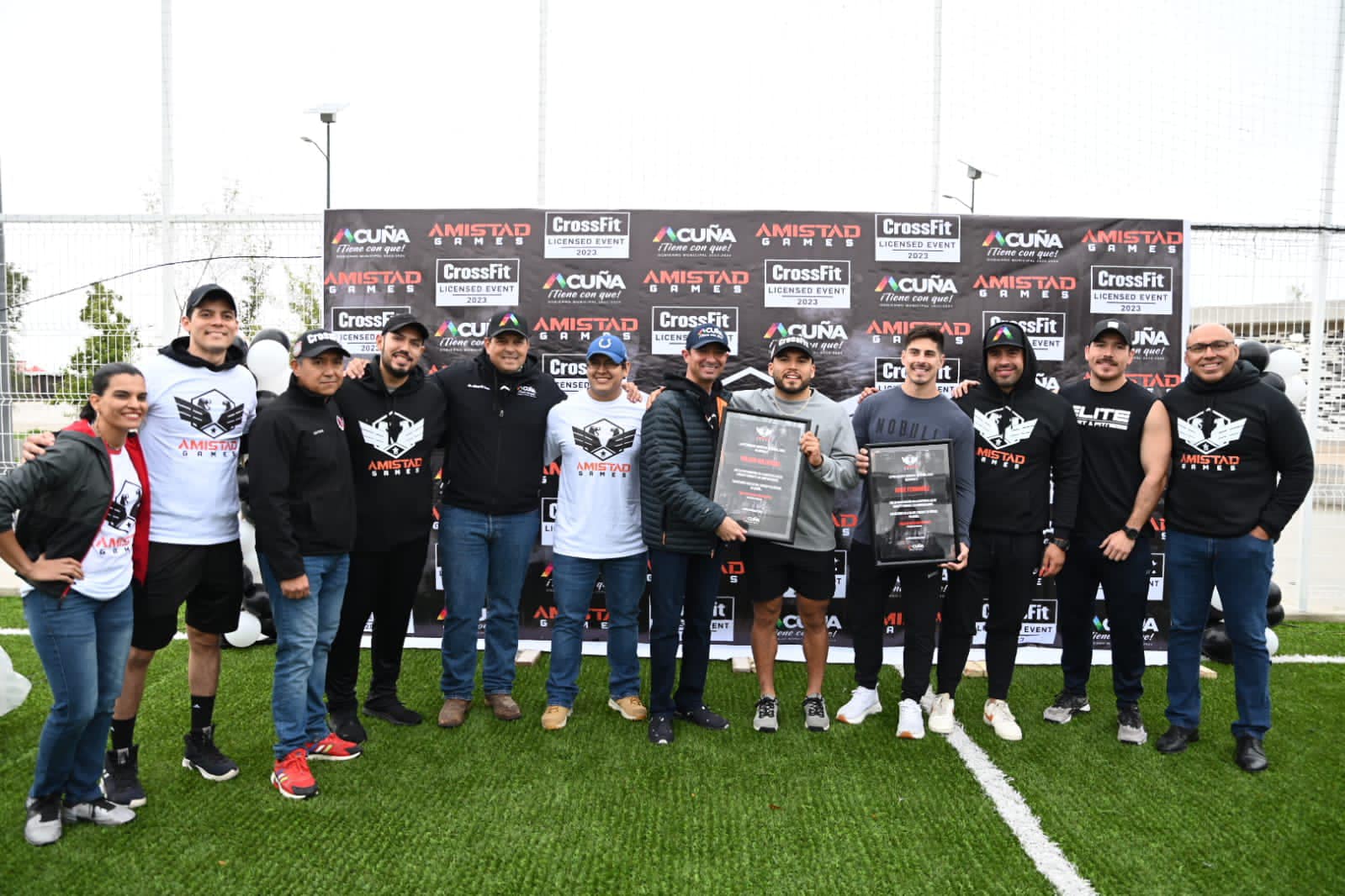 DESTACADOS ATLETAS PRESENTAN EXHIBICIÓN DE CROSSFIT