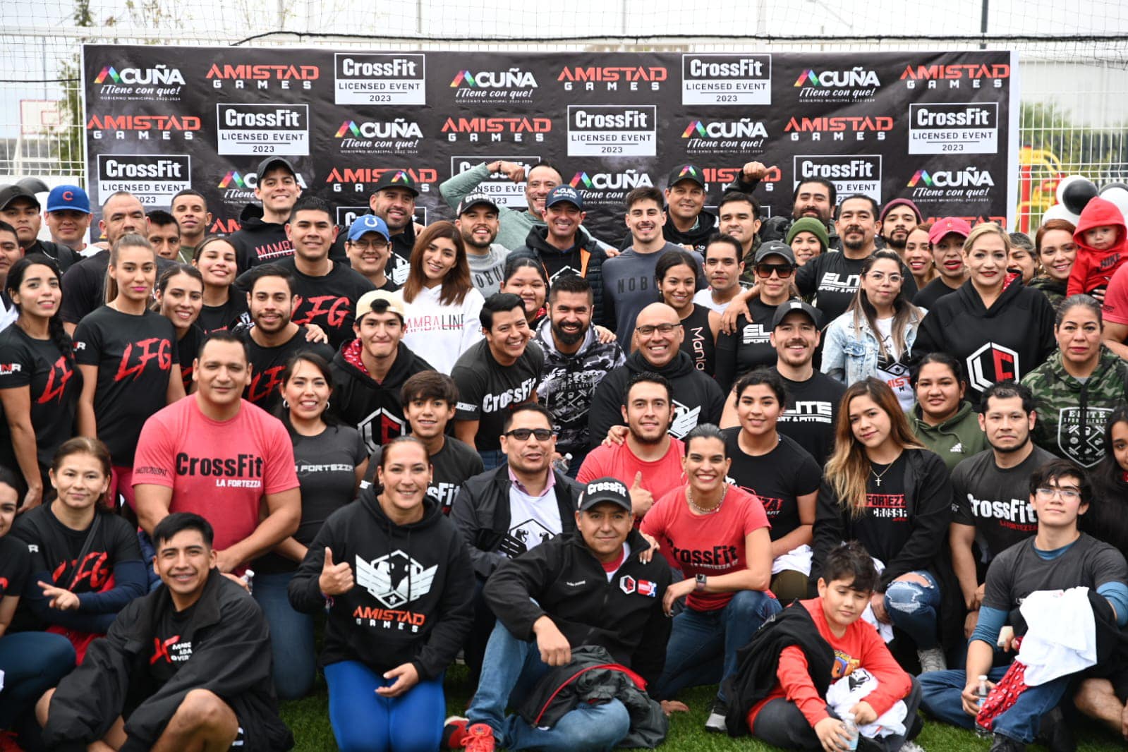 DESTACADOS ATLETAS PRESENTAN EXHIBICIÓN DE CROSSFIT