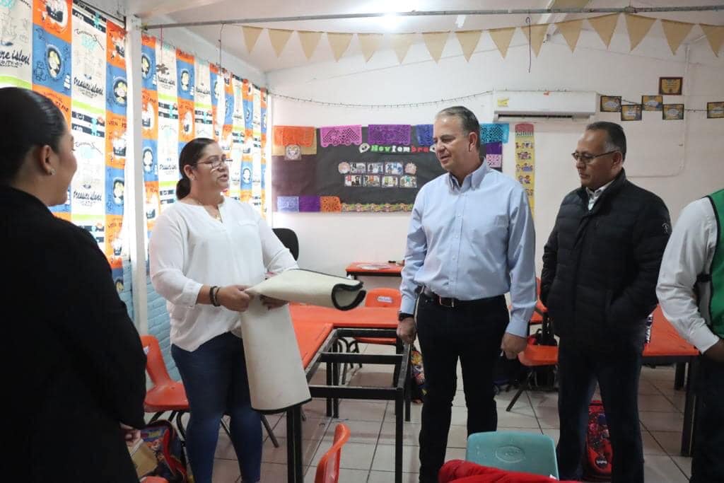 ENTREGA DE MOBILIARIO A ESCUELAS DE LA REGIÓN NORTE DE COAHUILA