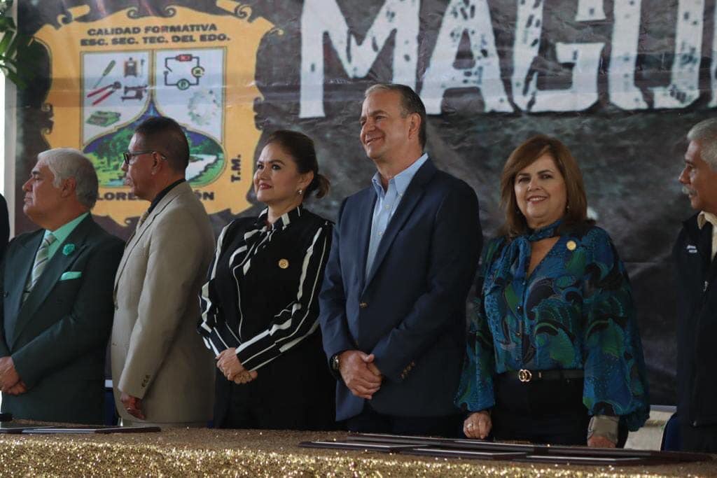 ENTREGA DE MOBILIARIO A ESCUELAS DE LA REGIÓN NORTE DE COAHUILA