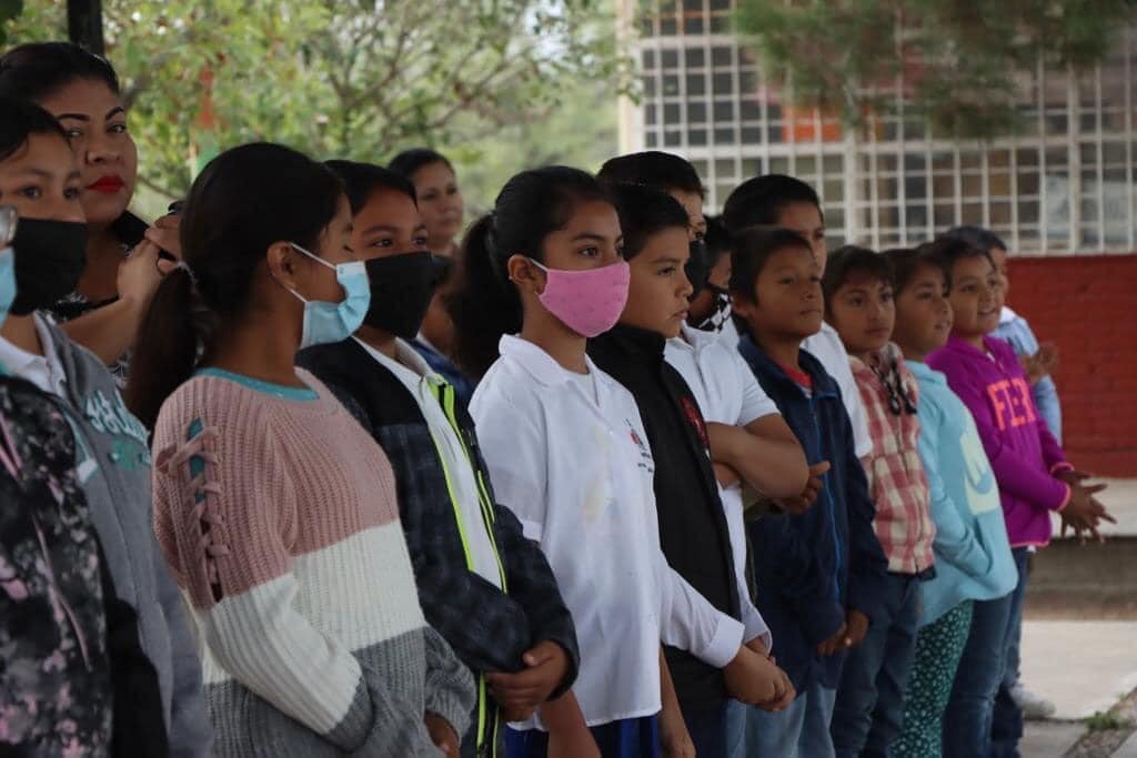 ENTREGA DE MOBILIARIO A ESCUELAS DE LA REGIÓN NORTE DE COAHUILA