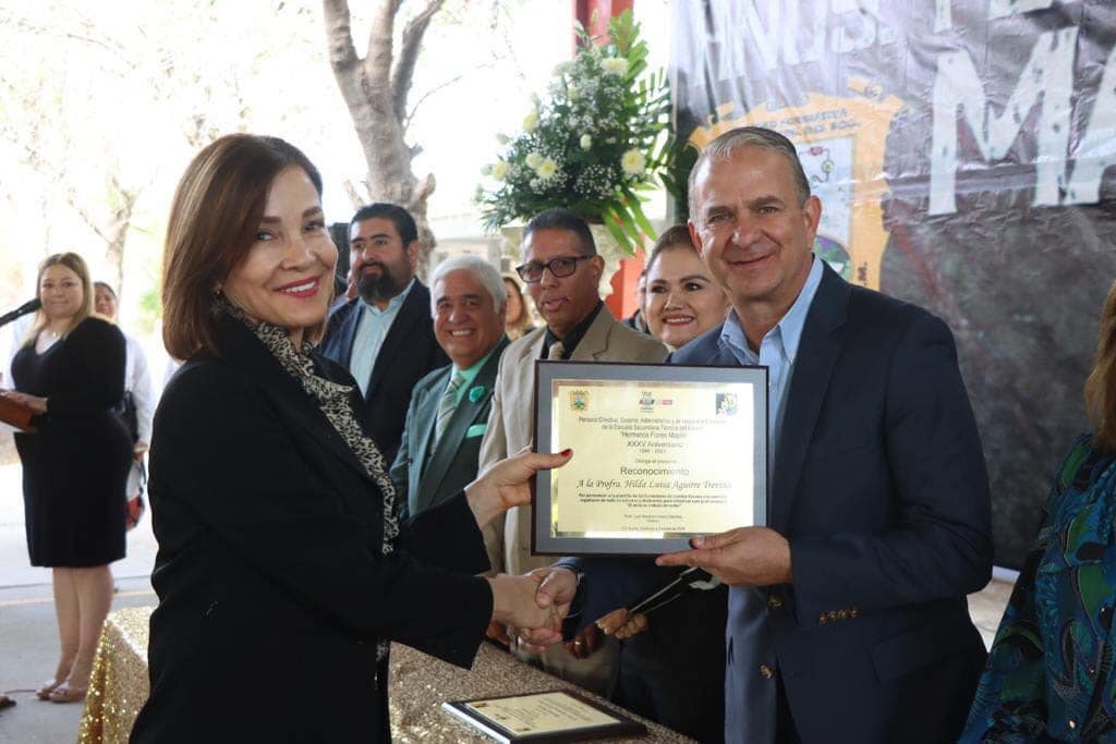 ENTREGA DE MOBILIARIO A ESCUELAS DE LA REGIÓN NORTE DE COAHUILA