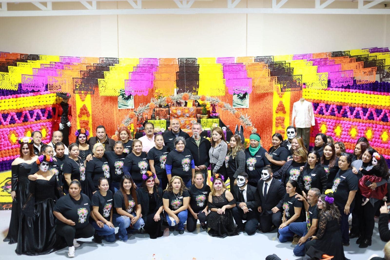 MUESTRAN BELLA TRADICIÓN Y PREMIAN AL MEJOR ALTAR DE MUERTOS ELABORADOS EN CENTROS COMUNITARIOS DE ACUÑA