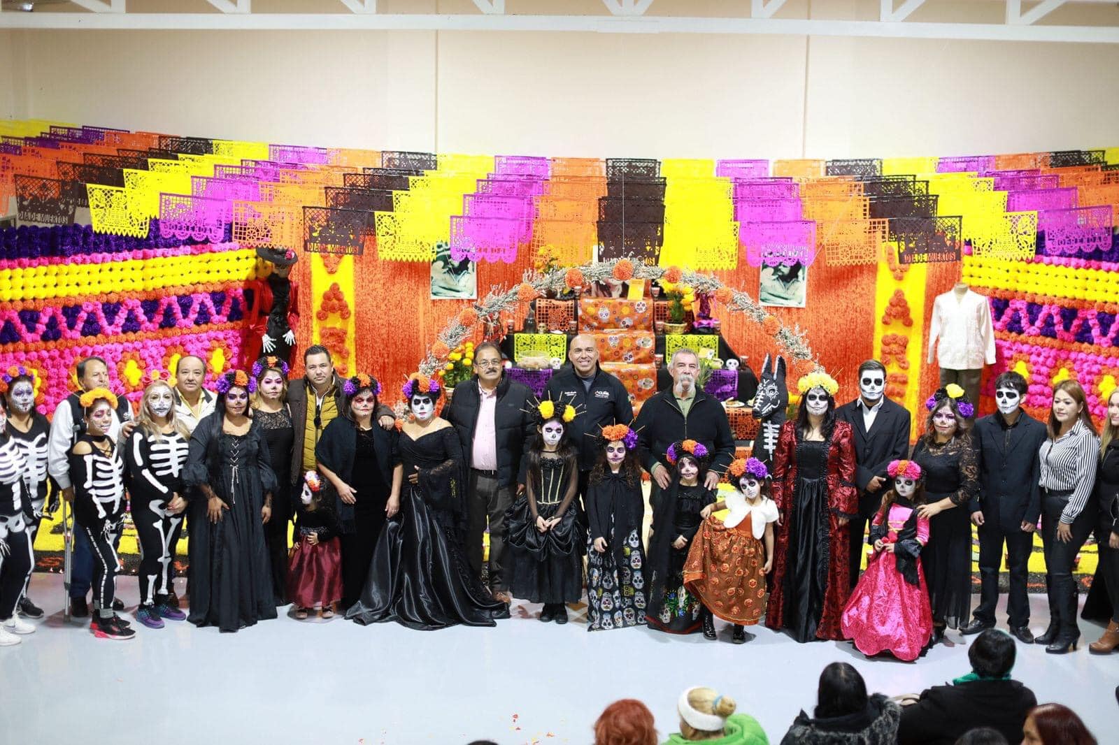 MUESTRAN BELLA TRADICIÓN Y PREMIAN AL MEJOR ALTAR DE MUERTOS ELABORADOS EN CENTROS COMUNITARIOS DE ACUÑA