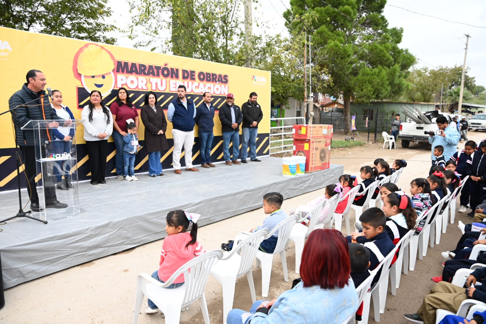 PONEN EN MARCHA OBRA DE CONSTRUCCIÓN DE MALLA CICLÓNICA EN EL JARDÍN DE NIÑOS DEL EJIDO BALCONES