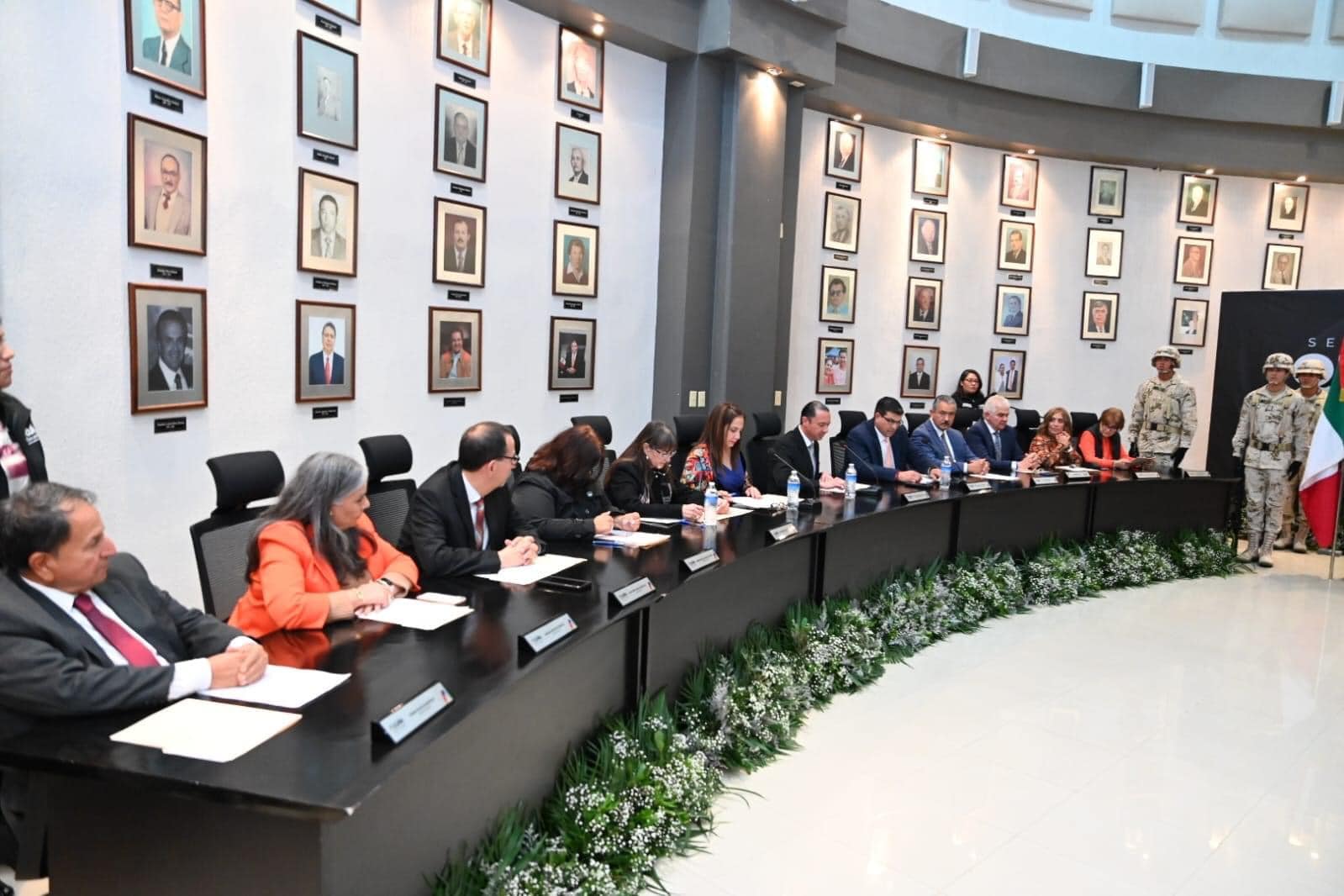 EN SESIÓN SOLEMNE DE CABILDO EL ALCALDE EMILIO DE HOYOS MONTEMAYOR RINDIÓ EL INFORME ANUAL DEL ESTADO QUE GUARDA LA ADMINISTRACIÓN PÚBLICA MUNICIPAL