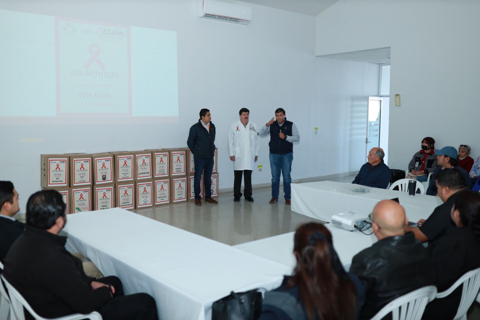 INTENSIFICAN CAMPAÑA PERMANENTE DE PREVENCIÓN DEL VIH SIDA CON PLÁTICA INFORMATIVA
