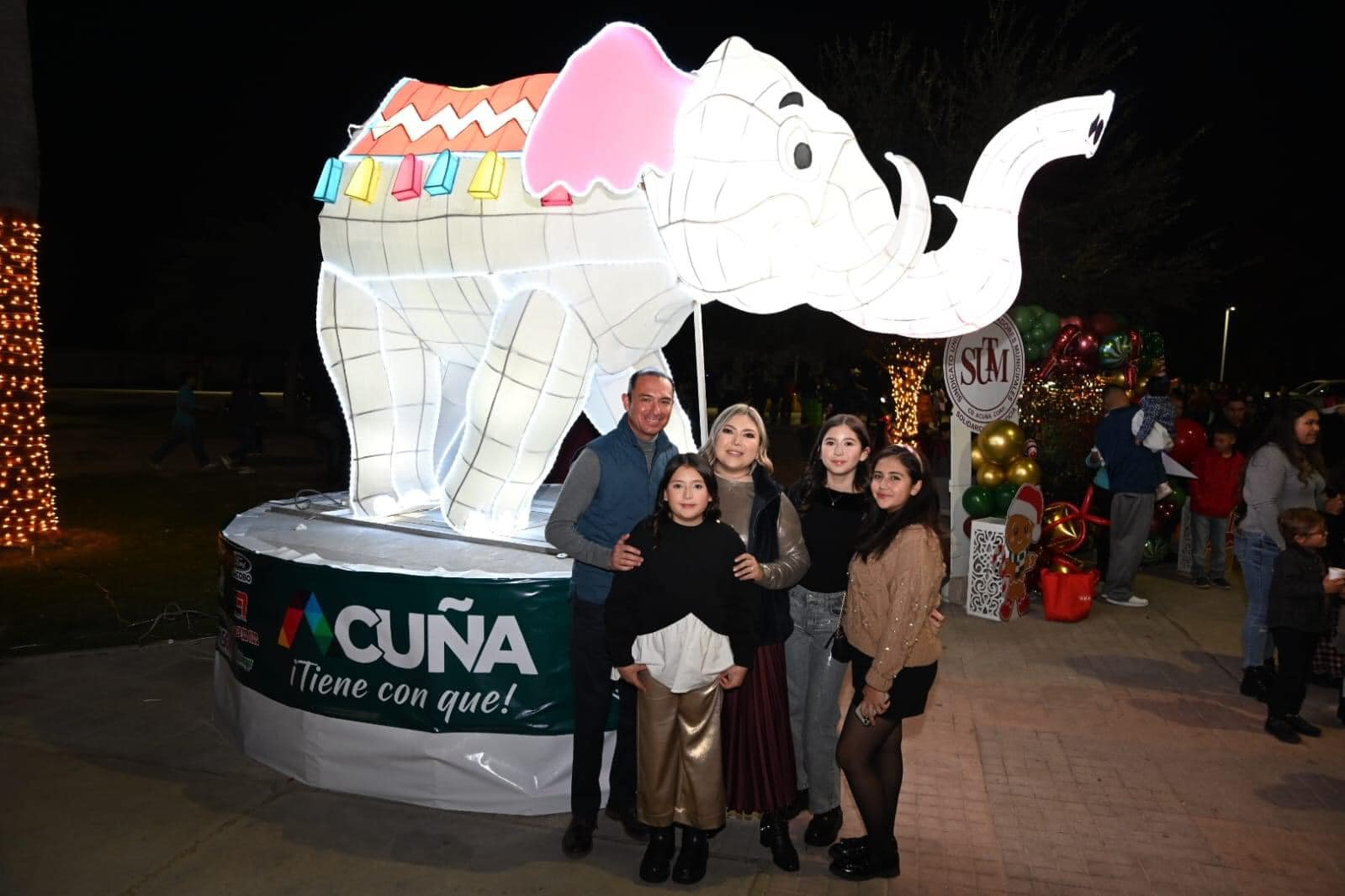 MILES DE FAMILIAS DISFRUTARON DE ESPECTÁCULO DE LUZ Y MAGIA 2023 COMO PREÁMBULO DE LAS FIESTAS DECEMBRINAS