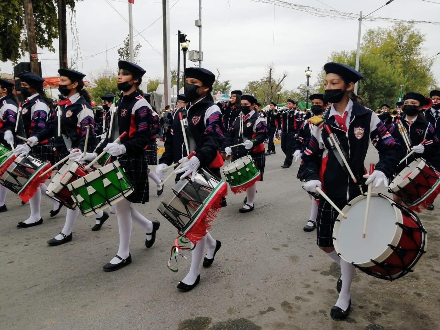 CONVOCAN A ESCUELAS A PARTICIPAR EN EL DESFILE CÍVICO MILITAR DEL ANIVERSARIO DE LA BATALLA DE PUEBLA