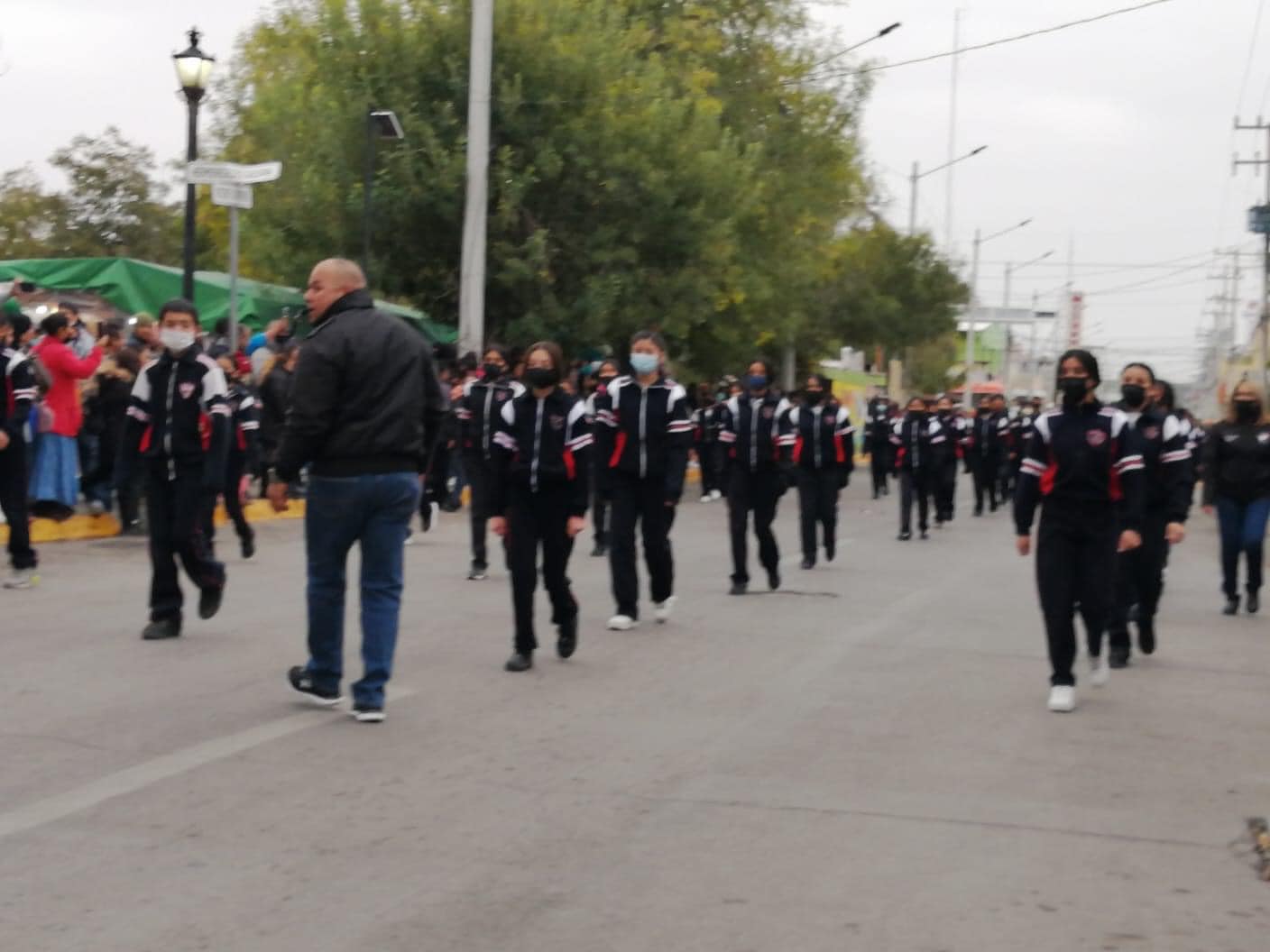 CONVOCAN A ESCUELAS A PARTICIPAR EN EL DESFILE CÍVICO MILITAR DEL ANIVERSARIO DE LA BATALLA DE PUEBLA