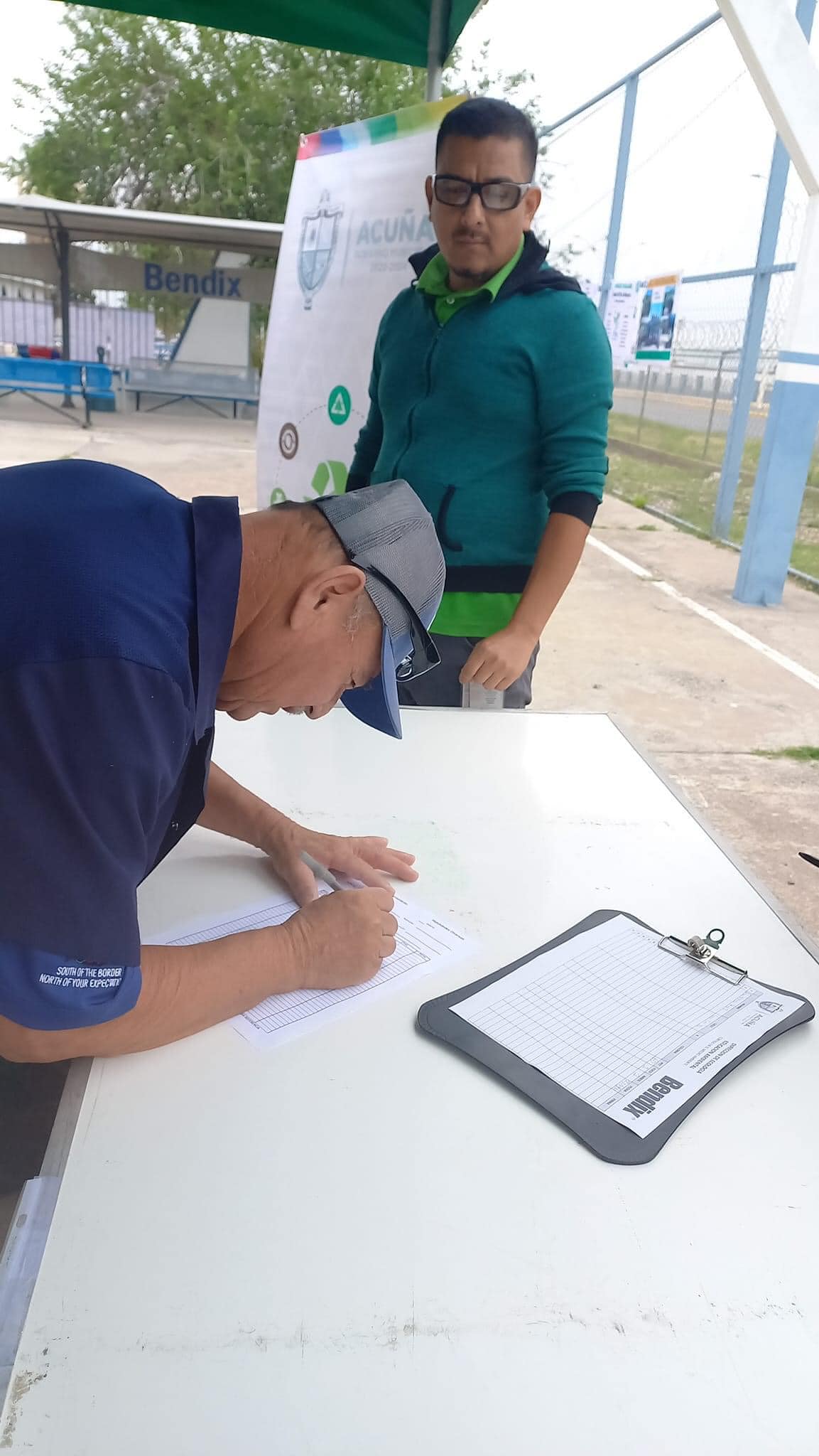 la Dirección de Ecologia participa en la empresa Bendix de México S A. de C.V.