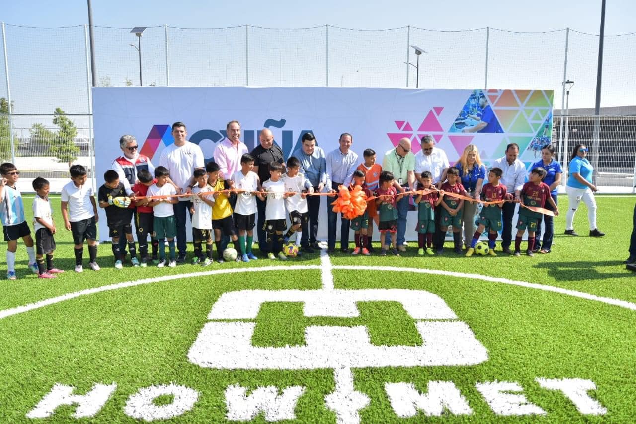 CUANDO SOCIEDAD Y GOBIERNO SUMAN ESFUERZOS SE LOGRAN GRANDES OBRAS