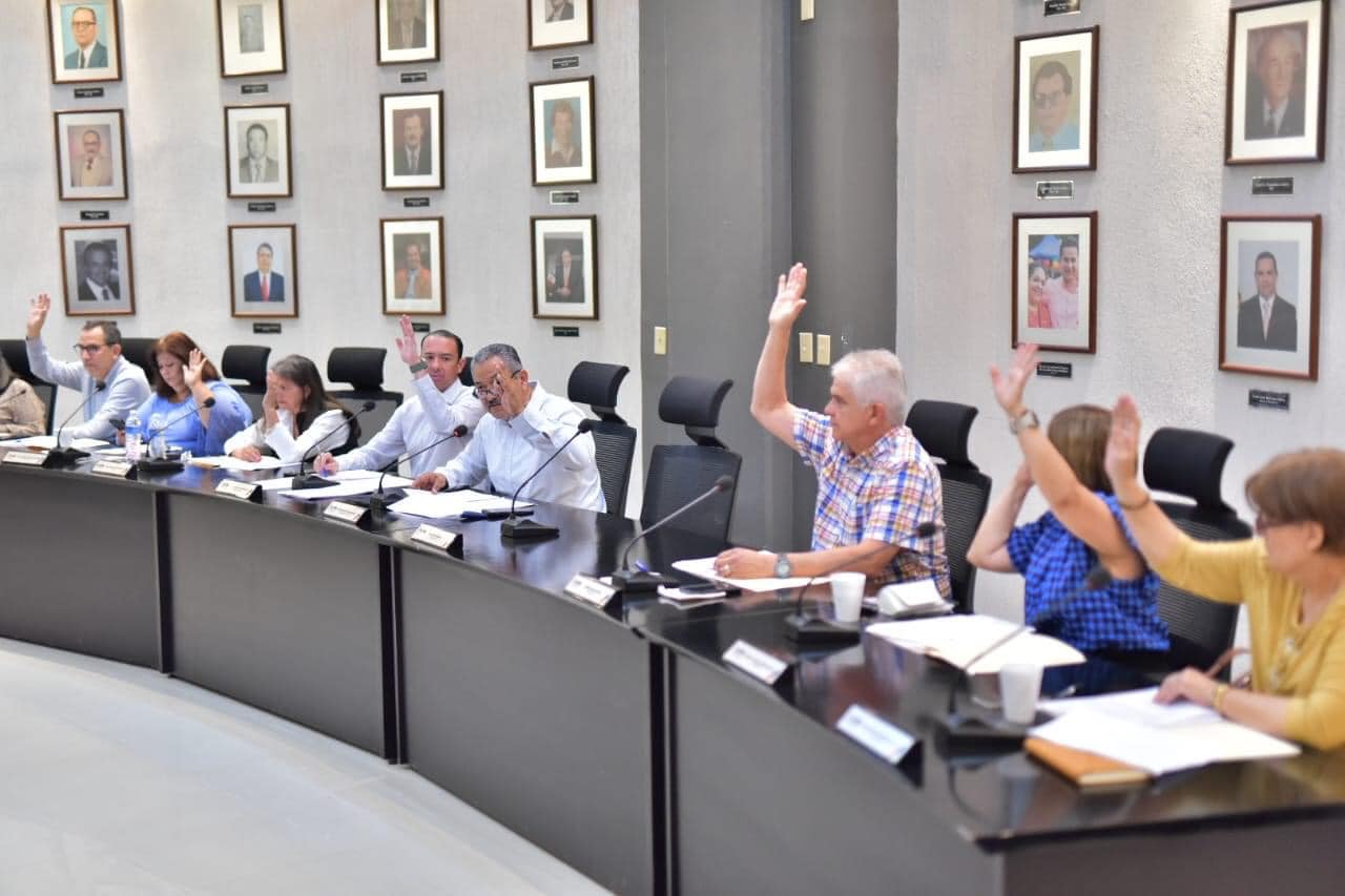 LLEGAN A IMPORTANTES ACUERDOS POR UNANIMIDAD EN PRIMERA SESIÓN ORDINARIA DE CABILDO DE JUNIO DE 2023