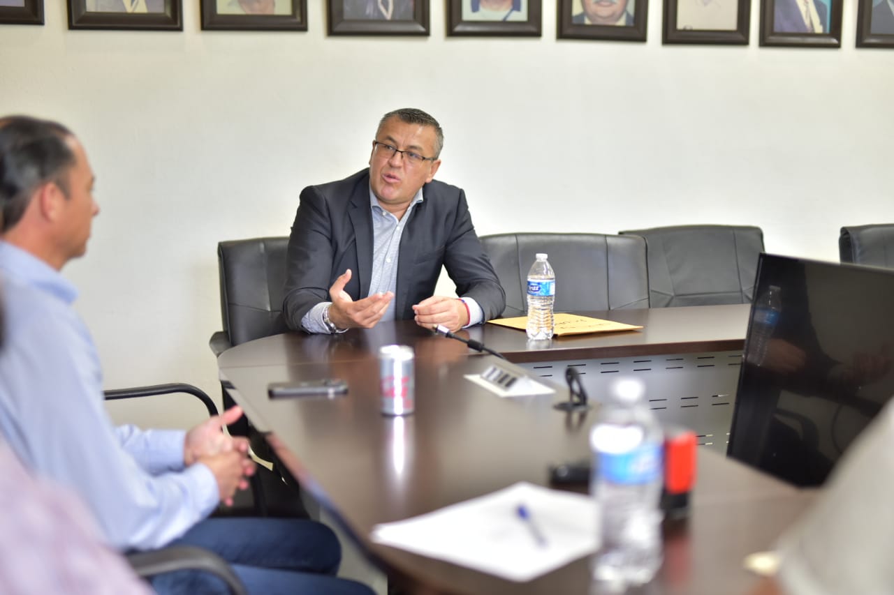 TRABAJARÁN POR AMPLIAR LA COBERTURA DE ATENCIÓN EN LA OFICINA DE ENLACE MUNICIPAL CON LA SECRETARIA DE RELACIONES EXTERIORES